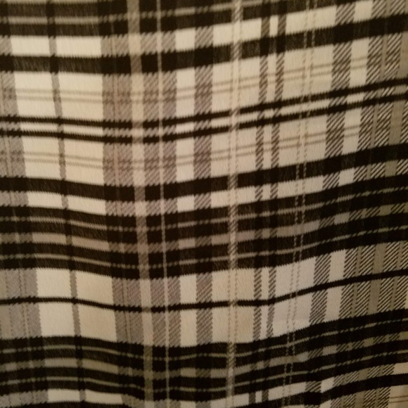 Torrid Plaid Knit Top - Size 2 - Picture 5 of 5